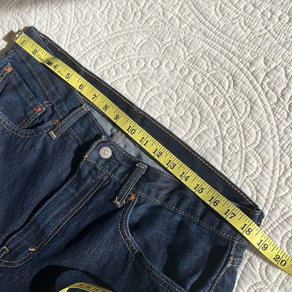 Levi Strauss 505 Denim Jeans Men’s 35 W X 32 L Dark Blue Wash Roomy Fit Classic - Picture 12 of 17